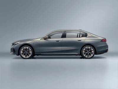 BMW i5 Details (4)