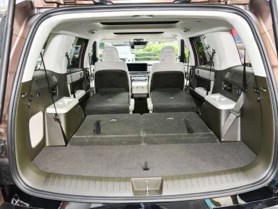 Hyundai Senta FE Details (1)