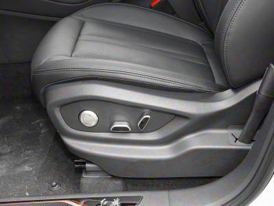 Hongqi HS3 Details (7)