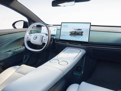 Nissan N7 Details (5)