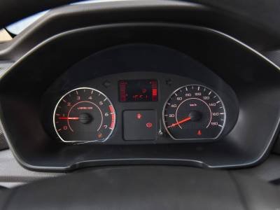 Wuling Hongguang V Details (9)