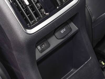 Bestune B70 Details (13)
