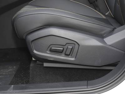 Bestune T77 Details (15)