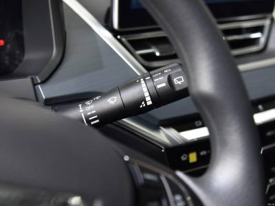 Venucia T60EV Details (13)