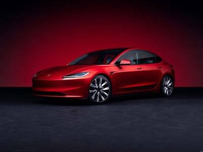 Tesla Model 3 (10)