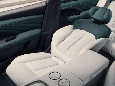 Nissan N7 Details (13)