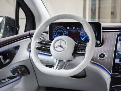 Mercedes Benz EQE SUV Details (15)