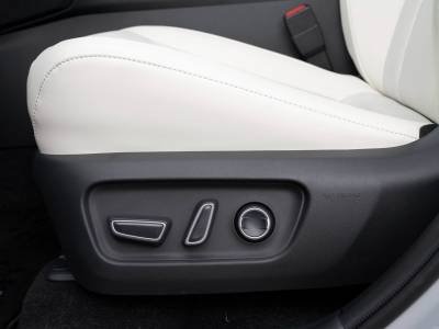 Toyota Wildlander Details (10)