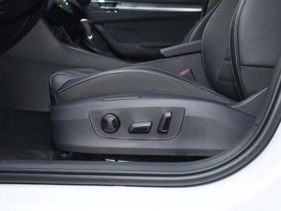 Skoda Superb Details (12)