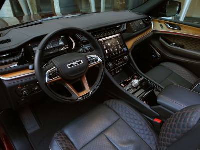 Jeep Grand Cherokee (14)