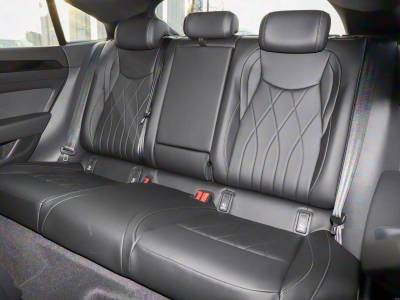 Volkswagen CC Details (1)