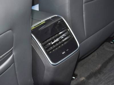 Chery Fengyun T6 Details (10)