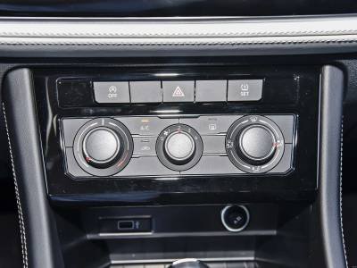 Jetta VS5 Details (6)